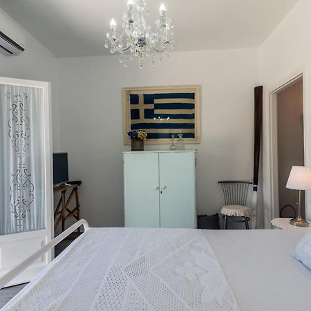 Maison Triantatria Plaka  Luaran gambar